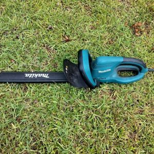 Makita UH5570 550mm Electric Hedge Trimmer